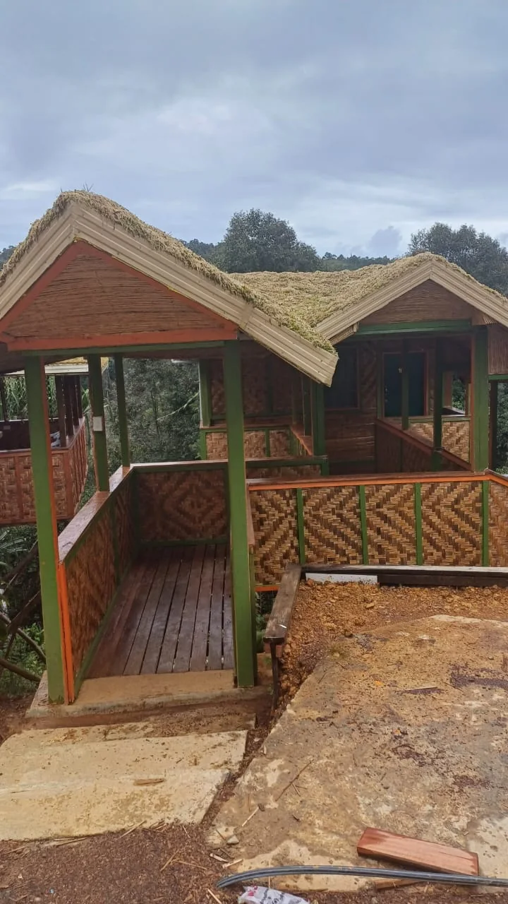 Meiyonda Eco Lodge buildings