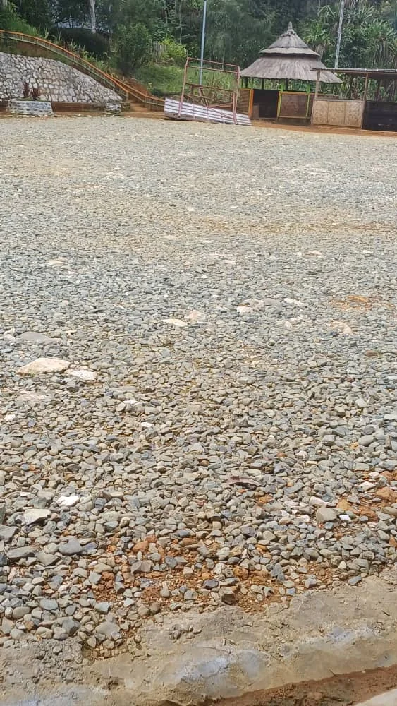 Public bar parking area